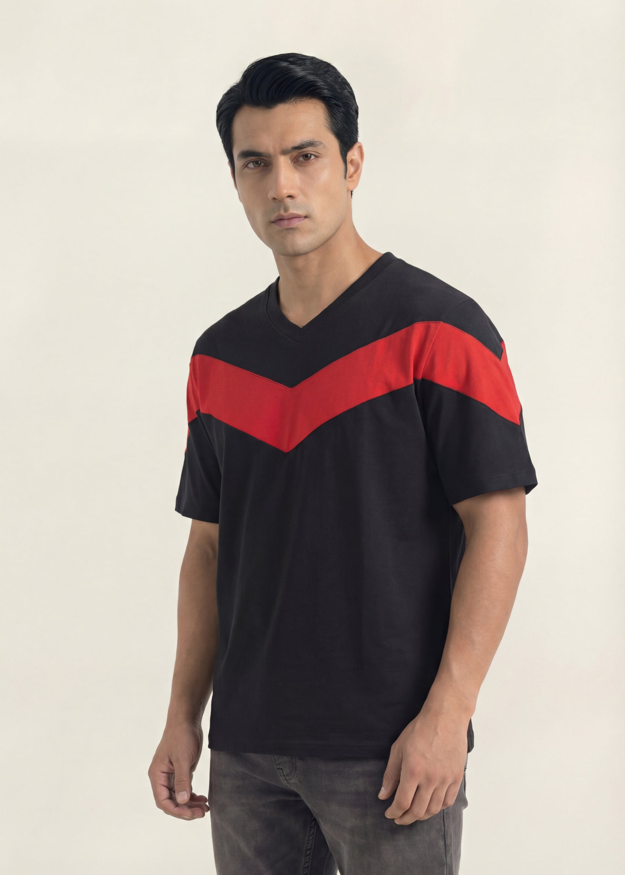 Black & Red Chevron V-Neck T-Shirt