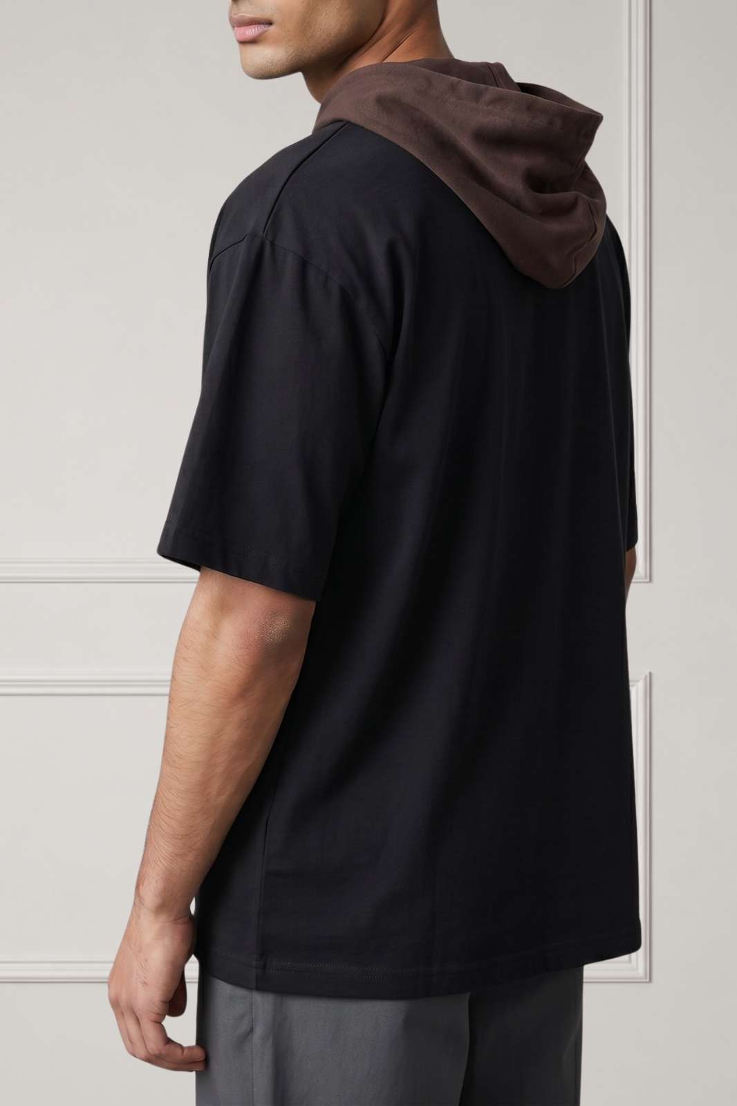Dual Tone Hooded Short Sleeve T-Shirt Zippered Neckline | Noir